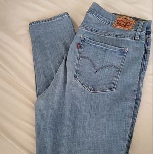 Levi's women's jeans